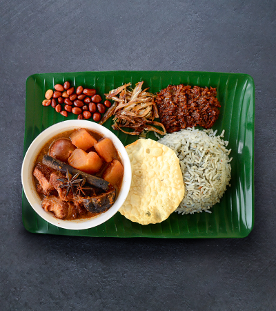 babi pongteh with nasi lemak